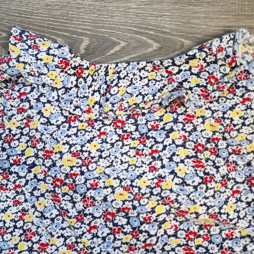 LAUREN By RALPH LAUREN Floral Sleeveless V Neck Ruffle Neck Top - Picture 10 of 11